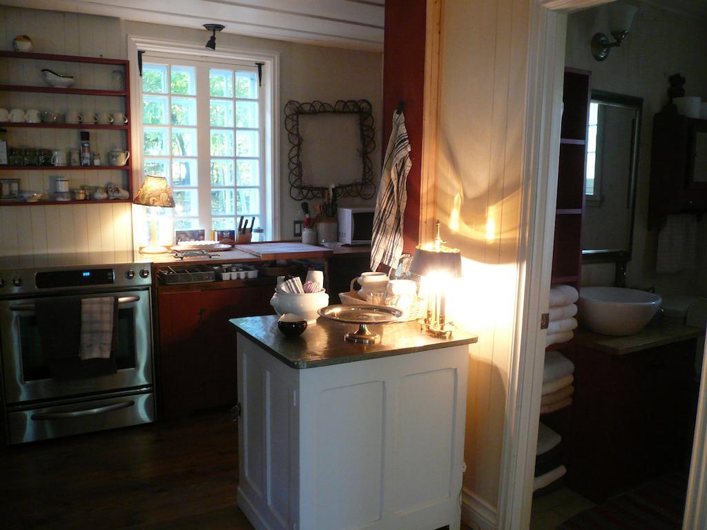 La Maison Ancestrale Guerard Saint-Laurent-de-l'ile d'Orleans Quarto foto